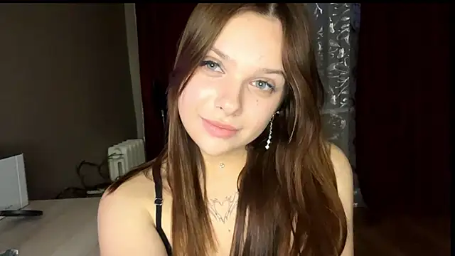 Snapshot of Vickypiki chatting on 10-12-25, 03:13 Vickypiki online show from 10-12-25, 03:13
