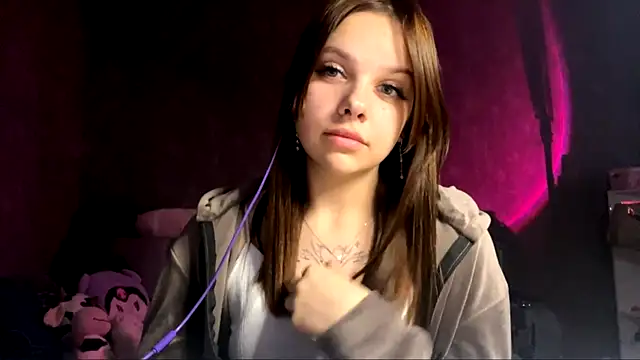 Snapshot of Vickypiki chatting on 09-27-25, 02:12 Vickypiki online show from 09-27-25, 02:12