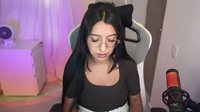 Snapshot of Valerygomez02 chatting on 10-08-25, 08:09 Valerygomez02 online show from 10-08-25, 08:09