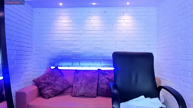 Megancoxx online show from 10-10-25, 11:00