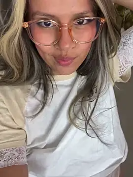 EMILIIA RICHTER   online show from 09-25-25, 07:53