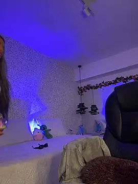 EMILIIA RICHTER   online show from 03-20-26, 07:37