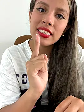 EMILIIA RICHTER   online show from 10-09-25, 06:41