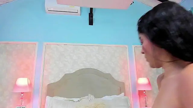 Snapshot of SamyySwet chatting on 02-05-26, 12:12 SamyySwet online show from 02-05-26, 12:12