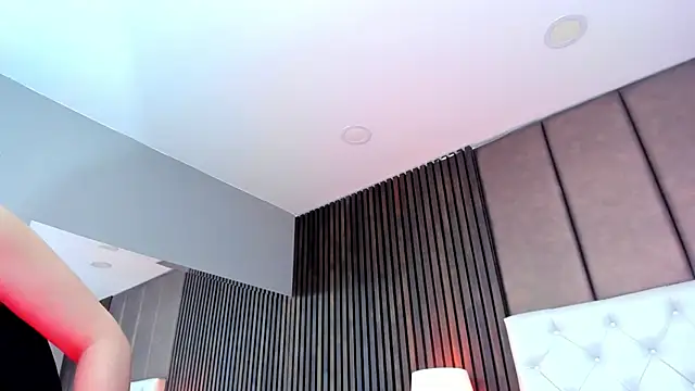 Snapshot of SamyySwet chatting on 11-10-25, 08:14 SamyySwet online show from 11-10-25, 08:14