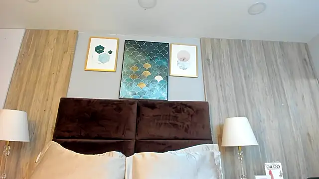 Snapshot of SamyySwet chatting on 01-15-26, 12:30 SamyySwet online show from 01-15-26, 12:30