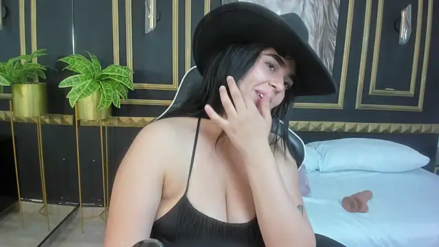 Snapshot of charlote_rossee chatting on 09-30-25, 02:23 charlote rossee online show from 09-30-25, 02:23