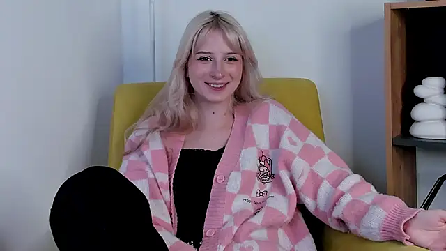 FridaAaberg online show from 09-17-25, 08:49