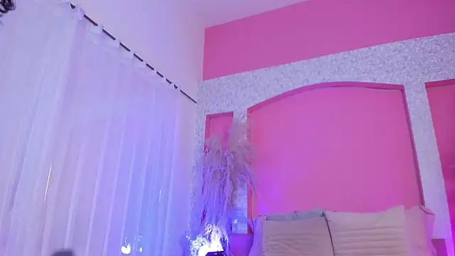 Peytonn Monroe online show from 04-09-26, 07:31