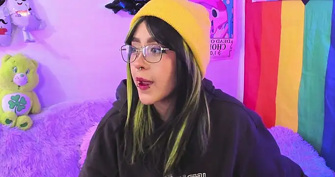 NekoWaifu online show from 10-30-25, 12:58