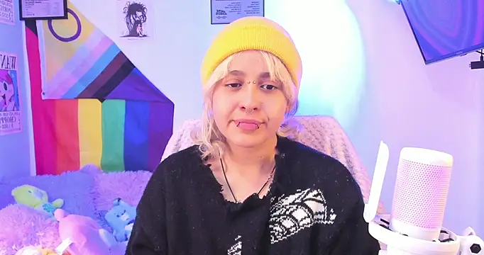 NekoWaifu online show from 11-12-25, 01:26