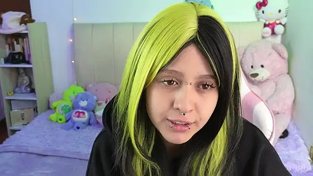 NekoWaifu online show from 06-10-26, 02:29