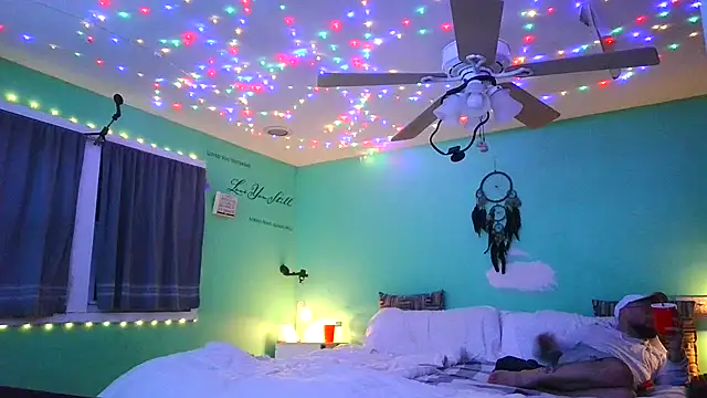 Snapshot of versatilevortex chatting on 10-23-25, 02:10 versatilevortex online show from 10-23-25, 02:10