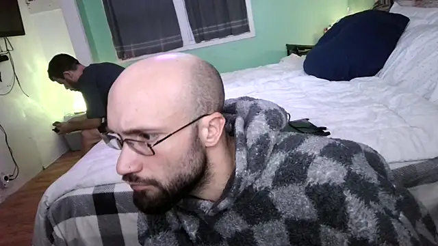 Snapshot of versatilevortex chatting on 10-28-25, 02:56 versatilevortex online show from 10-28-25, 02:56