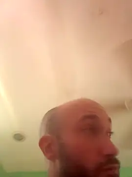 Snapshot of versatilevortex chatting on 10-05-25, 05:14 versatilevortex online show from 10-05-25, 05:14