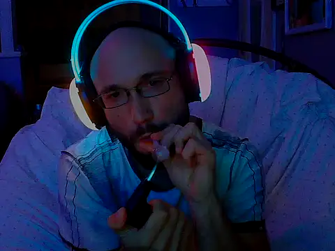 Snapshot of versatilevortex chatting on 10-08-25, 05:09 versatilevortex online show from 10-08-25, 05:09