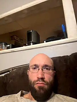 Snapshot of versatilevortex chatting on 09-18-25, 01:52 versatilevortex online show from 09-18-25, 01:52