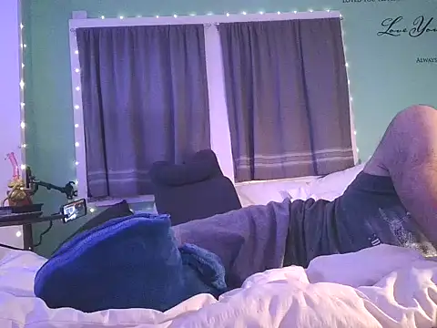 Snapshot of versatilevortex chatting on 11-16-25, 02:05 versatilevortex online show from 11-16-25, 02:05