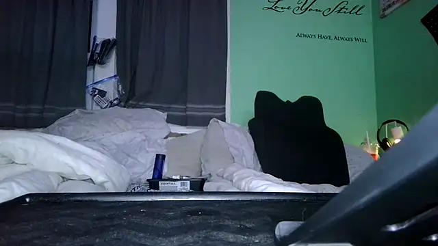 Snapshot of versatilevortex chatting on 11-12-25, 02:04 versatilevortex online show from 11-12-25, 02:04