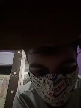 Snapshot of Siddharth8970 chatting on 09-19-25, 05:39 Siddharth8970 online show from 09-19-25, 05:39