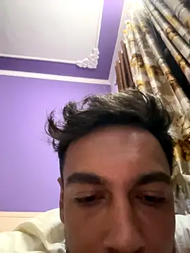 Snapshot of Siddharth8970 chatting on 10-28-25, 04:28 Siddharth8970 online show from 10-28-25, 04:28