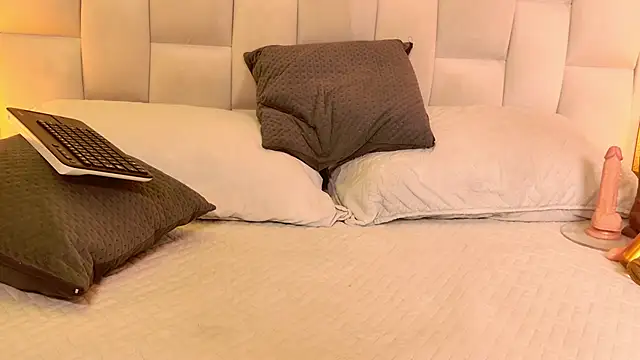 paulina cano online show from 12-05-25, 07:12