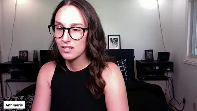 annmarieferrara online show from 11-17-25, 04:44