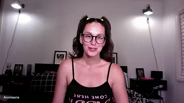 annmarieferrara online show from 03-25-26, 02:44
