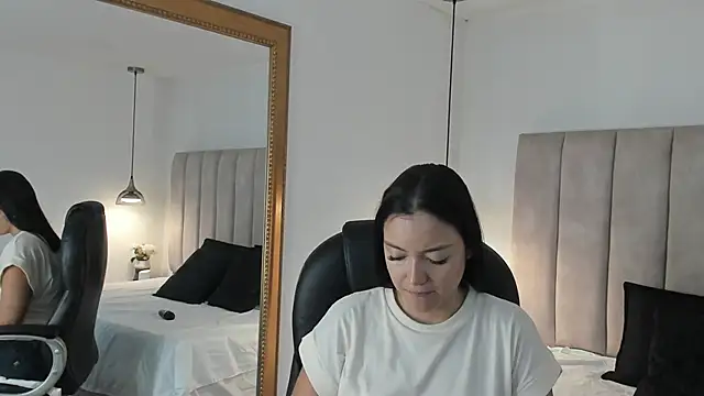 Megan-8 online show from 04-09-26, 11:05