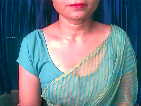 Snapshot of Sangeetha5 chatting on 10-02-25, 07:56 Sangeetha5 online show from 10-02-25, 07:56