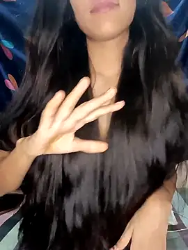 Snapshot of reetika6375 chatting on 11-09-25, 06:34 reetika6375 online show from 11-09-25, 06:34