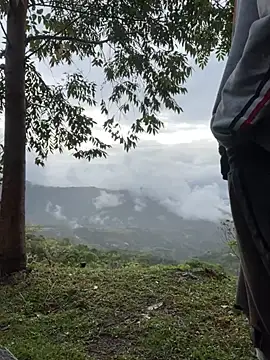 sky-wolves online show from 10-10-25, 09:59