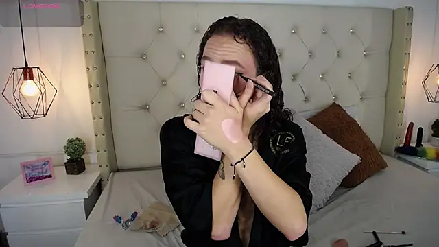 Snapshot of bycandy_ chatting on 02-18-26, 01:07 bycandy online show from 02-18-26, 01:07