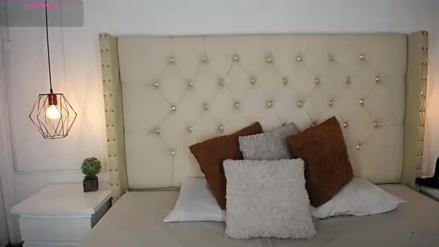 Snapshot of bycandy_ chatting on 02-25-26, 01:11 bycandy online show from 02-25-26, 01:11