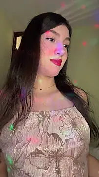 Snapshot of Emily-hottson chatting on 02-20-26, 06:26 Emily-hottson online show from 02-20-26, 06:26