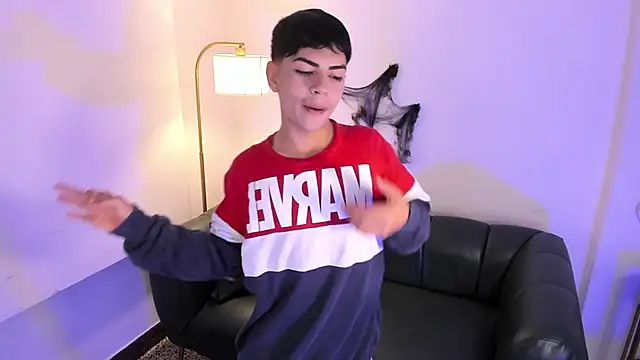 Peter chase online show from 10-26-25, 01:00