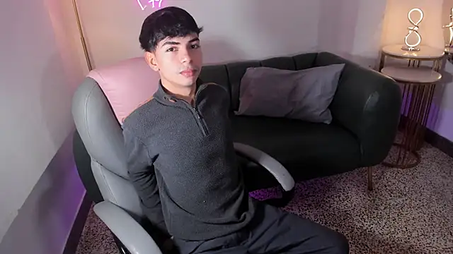 Peter chase online show from 11-26-25, 06:30