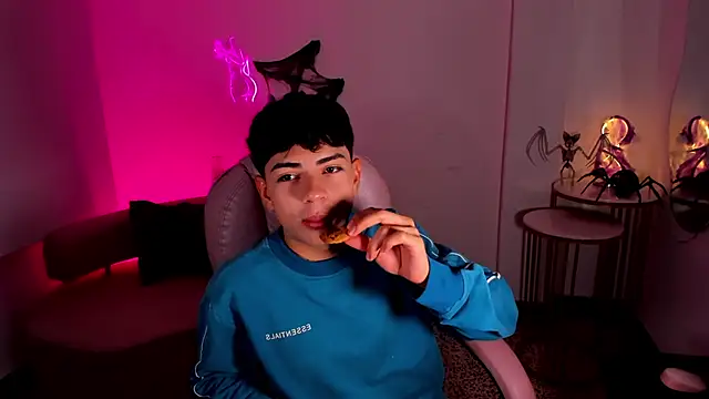 Peter chase online show from 10-19-25, 07:16