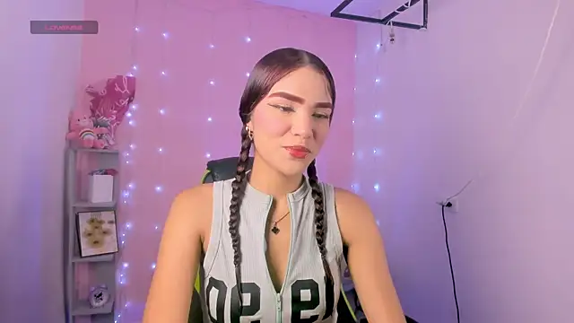 Snapshot of ashlysmith_01 chatting on 10-01-25, 03:55 ashlysmith 01 online show from 10-01-25, 03:55