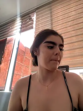 SofiaFontaiine online show from 11-27-25, 02:50