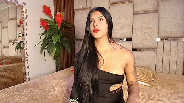 Snapshot of Cristal_DIM chatting on 09-21-25, 06:24 Cristal DIM online show from 09-21-25, 06:24