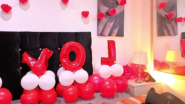 Angel-dragun online show from 02-15-26, 03:40