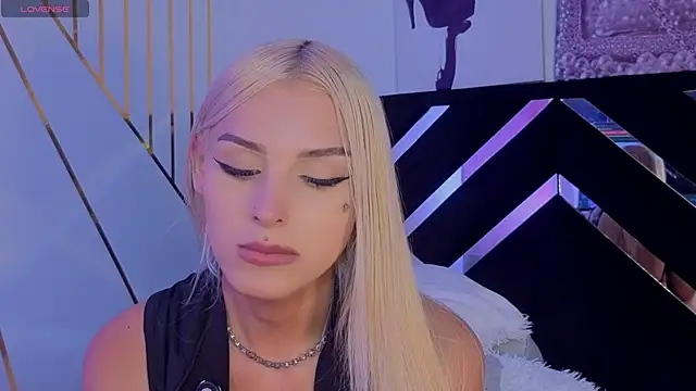 Angel-dragun online show from 04-14-26, 03:11