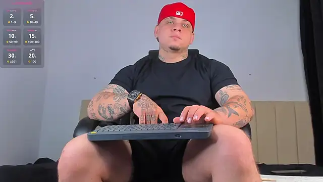 Snapshot of denis_munera chatting on 12-22-25, 01:33 denis munera online show from 12-22-25, 01:33