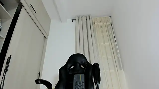 Biscuit oliva online show from 03-13-26, 01:10