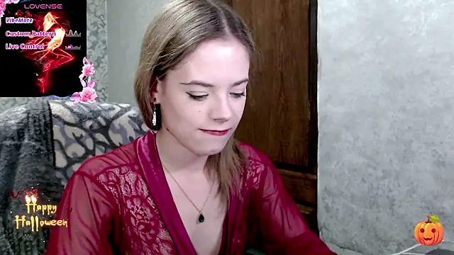 Kate  Loves online show from 10-29-25, 06:51