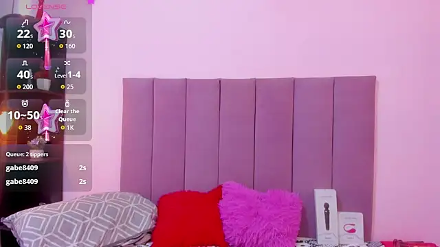 HoollyHendrix online show from 10-03-25, 08:10