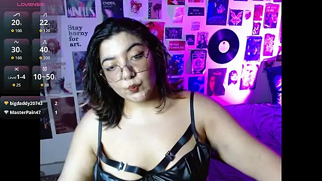 Roxy f w online show from 03-31-26, 10:12