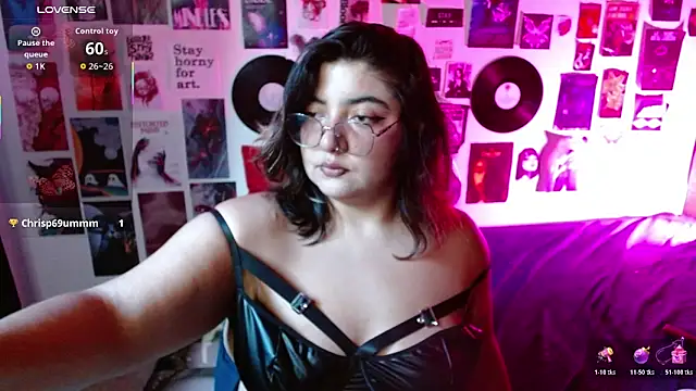 Roxy f w online show from 05-26-26, 10:19