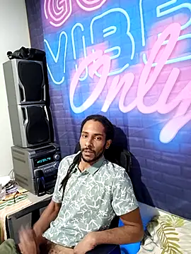 Mikaaa97 online show from 02-13-26, 06:08